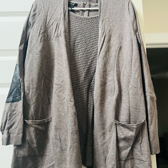 Alfani Women's Taupe Open Front Blazer with Black Accents - Picture 6 of 10